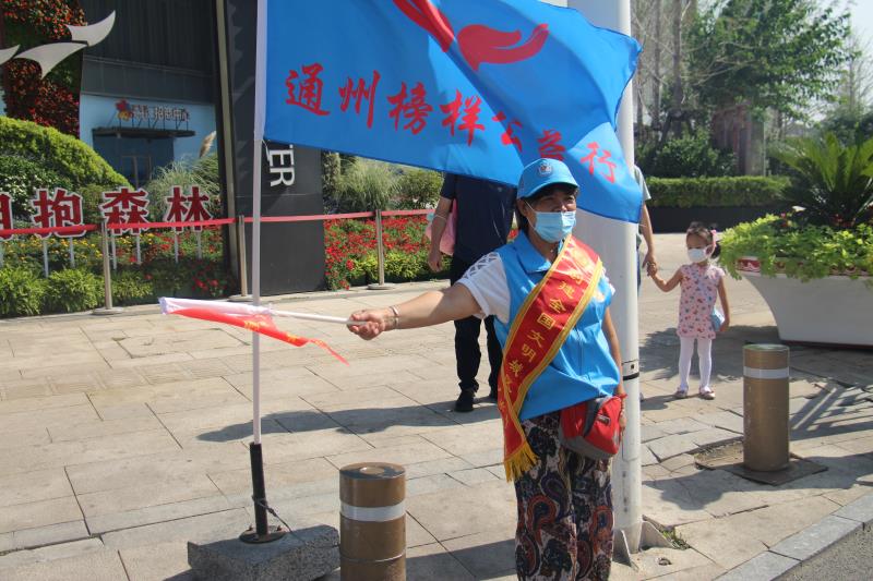 <strong>操逼逼逼逼</strong>